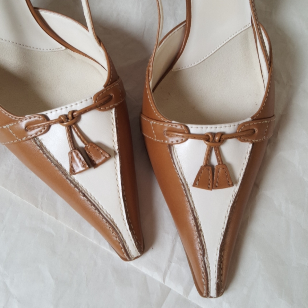 Pointed toe sling back pumps by Circa Comfort 365